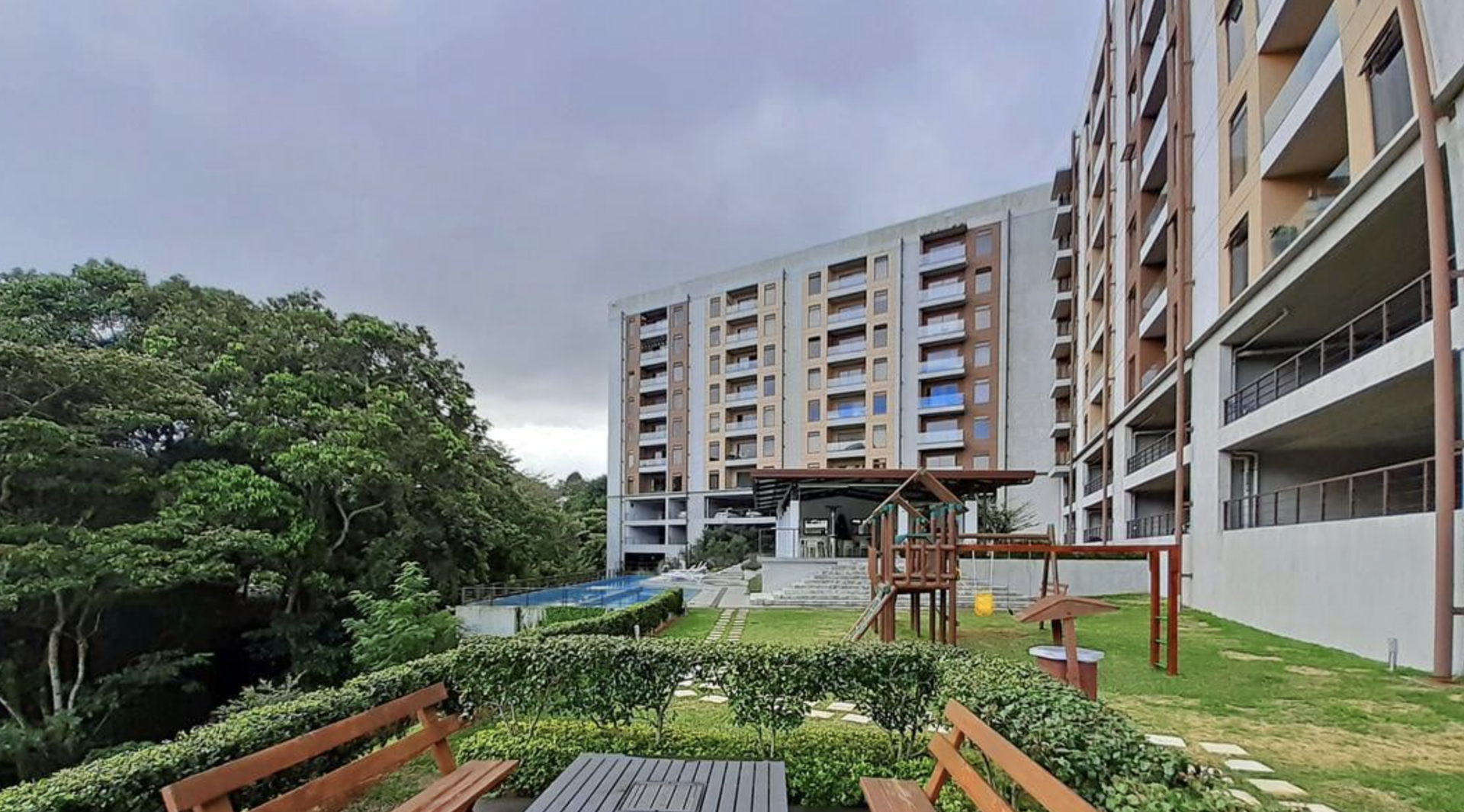 Condo highlights background